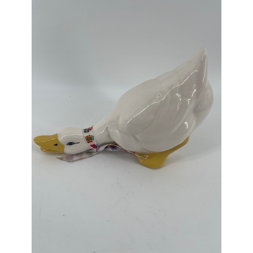 Granny Ceramic Duck Figurine White Yellow Bird Ribbon Accent Excellent 9.5in